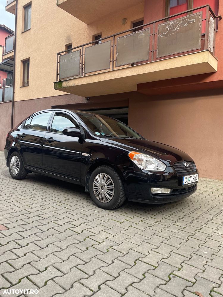 Hyundai Accent MC 1.4 DOHC GL FULL - 2