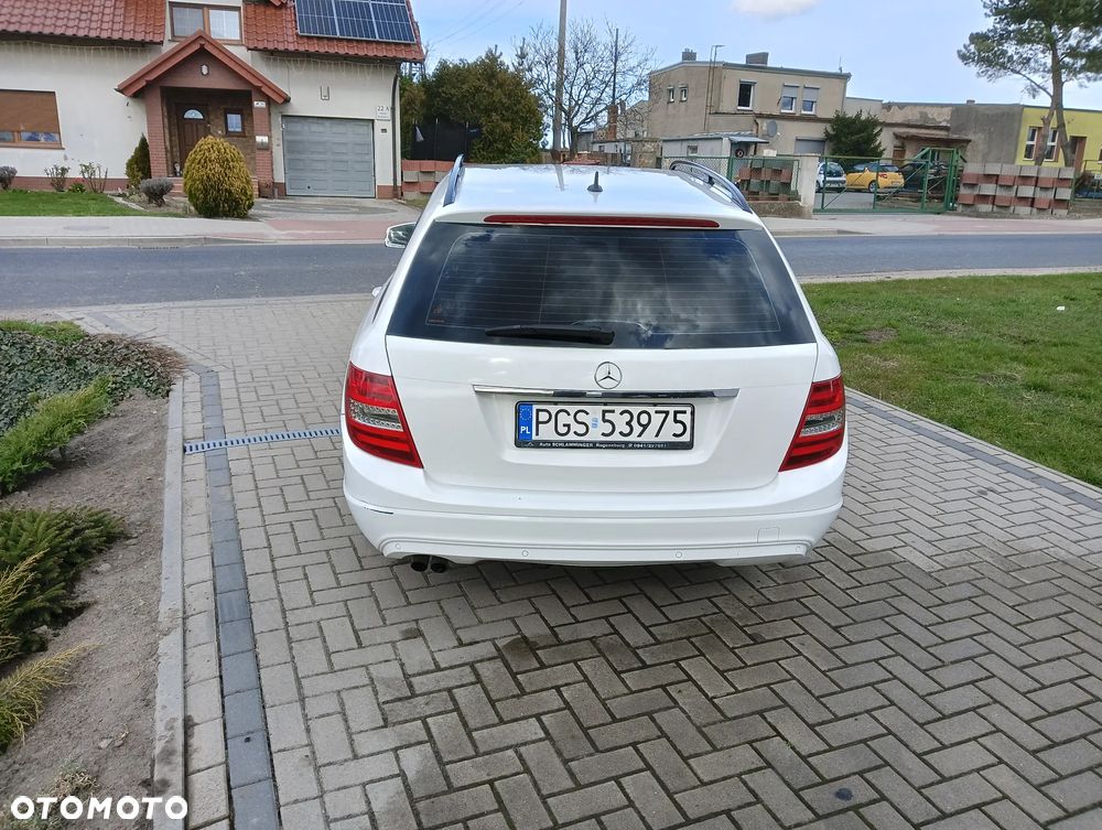 Mercedes-Benz Klasa C 200 CDI DPF (BlueEFFICIENCY) - 4