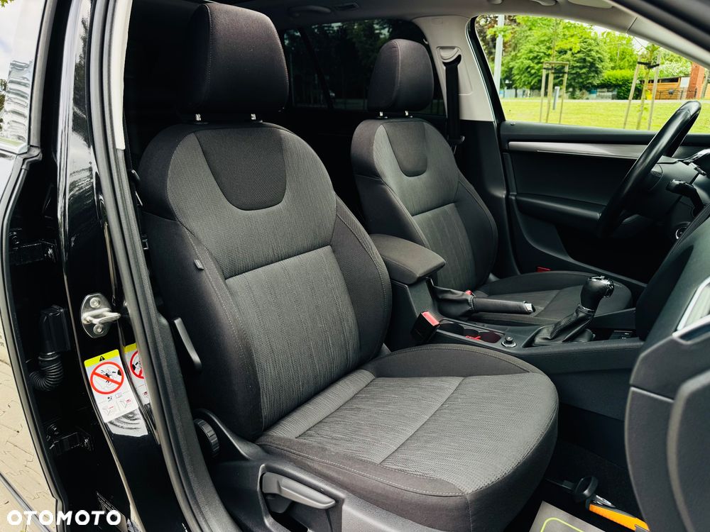 Skoda Octavia 1.6 TDI DSG Premium Edition - 35
