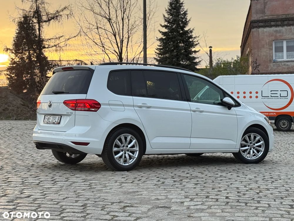Volkswagen Touran 2.0 TDI BMT Special Edition DSG - 25
