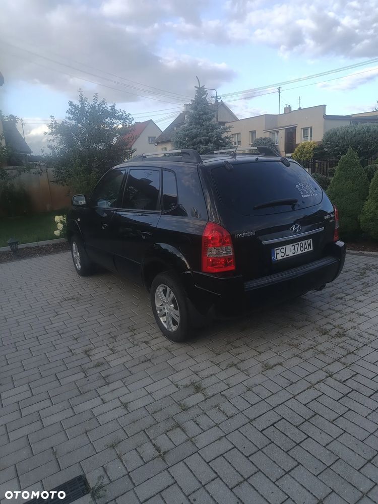 Hyundai Tucson 2.0 Comfort 2WD - 3