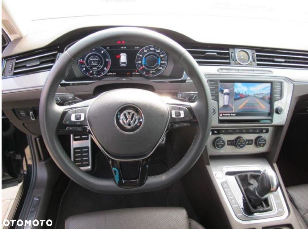 Volkswagen Passat Alltrack - 12