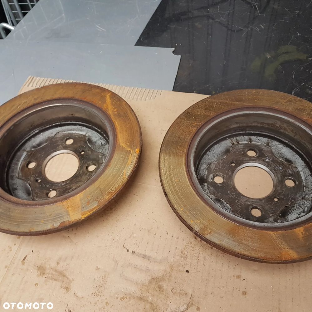 piasta abs czop bęben tarcza kotwiczna osłona błotna tył zawieszenie yaris 06-20r - 13