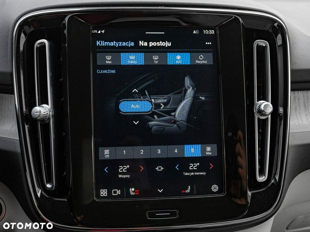 Volvo XC 40 B3 Plus Bright - 22