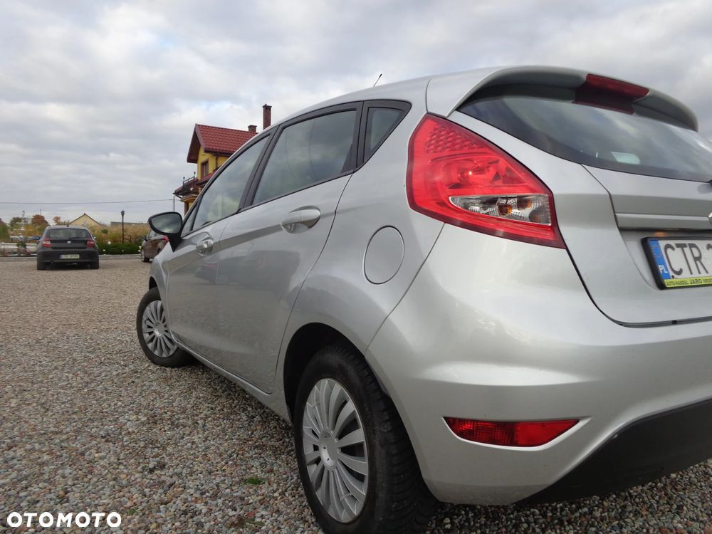 Ford Fiesta - 8