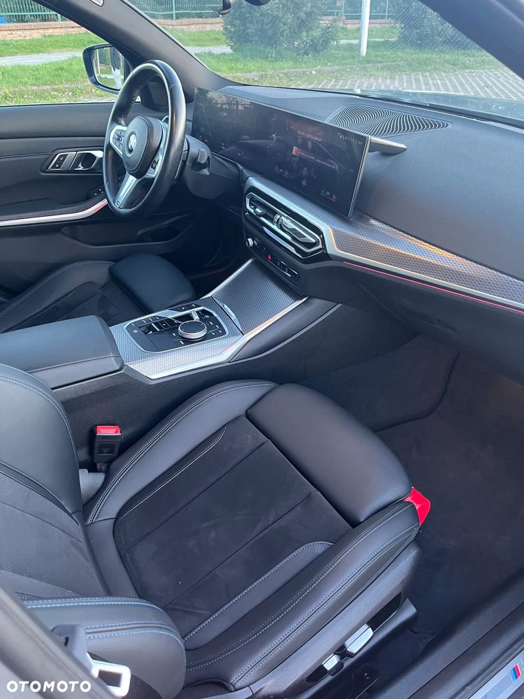 BMW Seria 3 320d M Sport - 12
