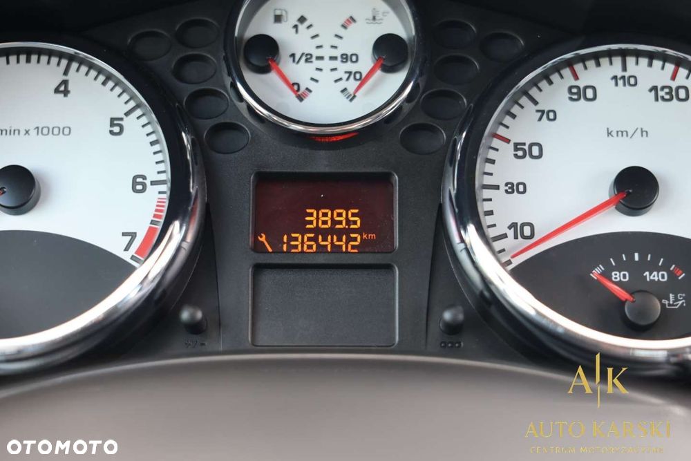 Peugeot 207 - 21