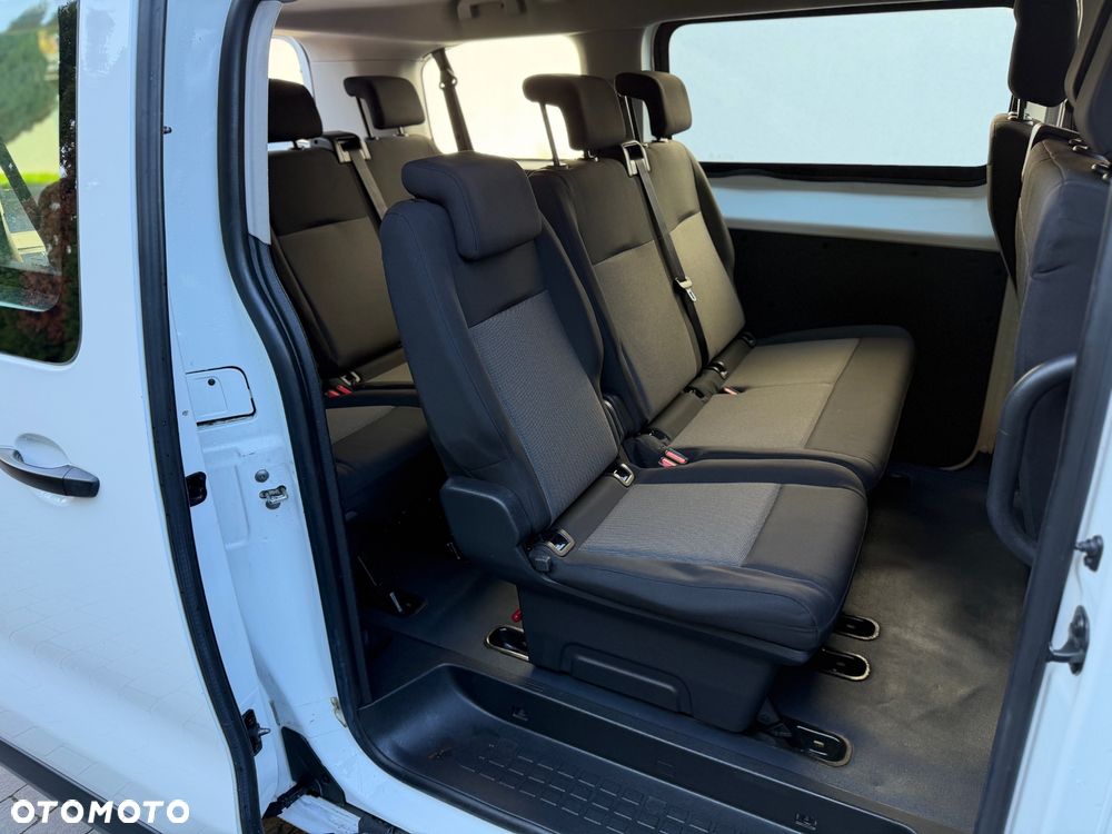 Opel Vivaro - 21