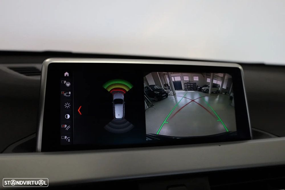 BMW X1 16 d sDrive Advantage Auto - 38