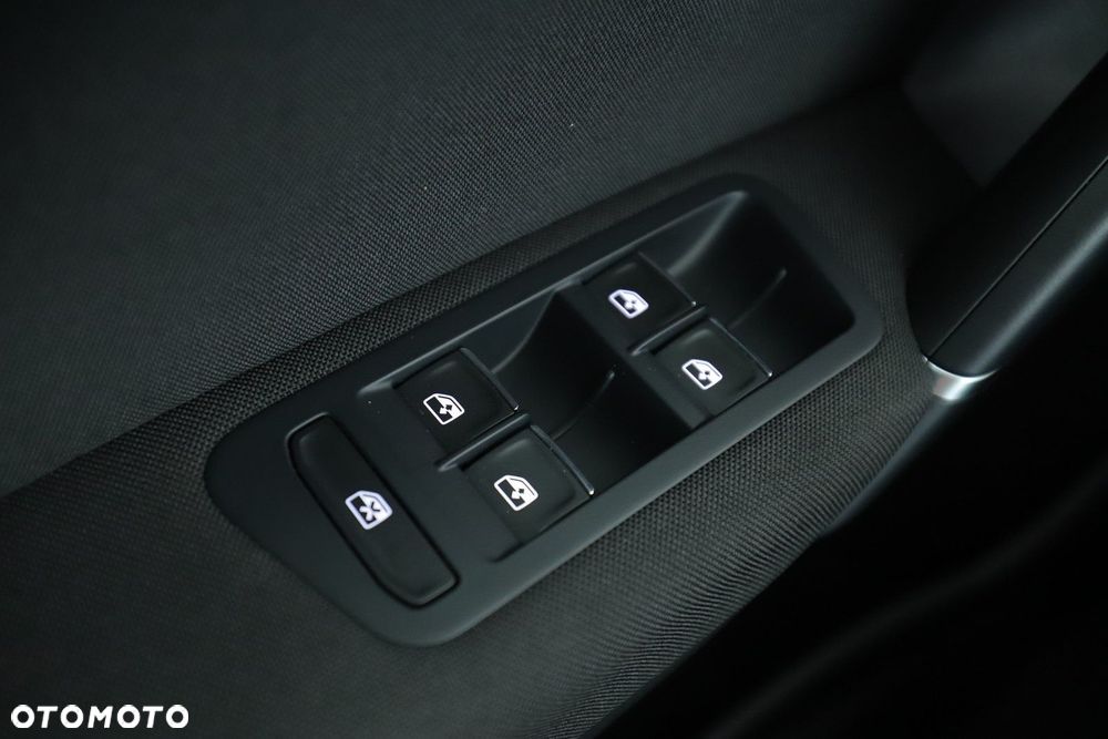 Volkswagen Golf - 19
