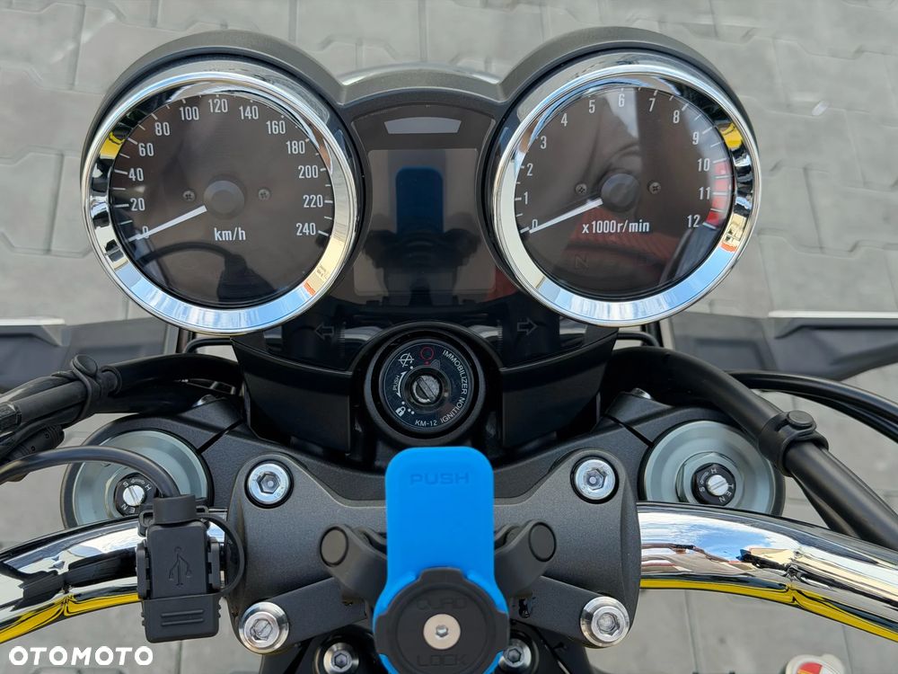 Kawasaki Z 900 RS - 11