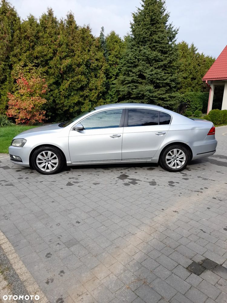 Volkswagen Passat 2.0 TDI Comfortline - 10