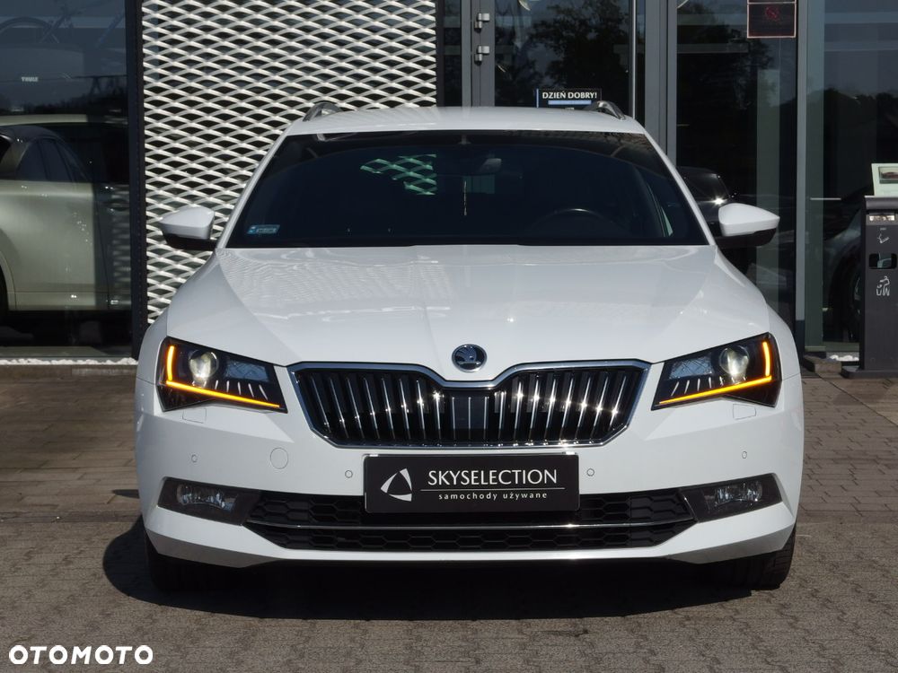 Skoda Superb 2.0 TDI 4x4 L&K DSG - 4