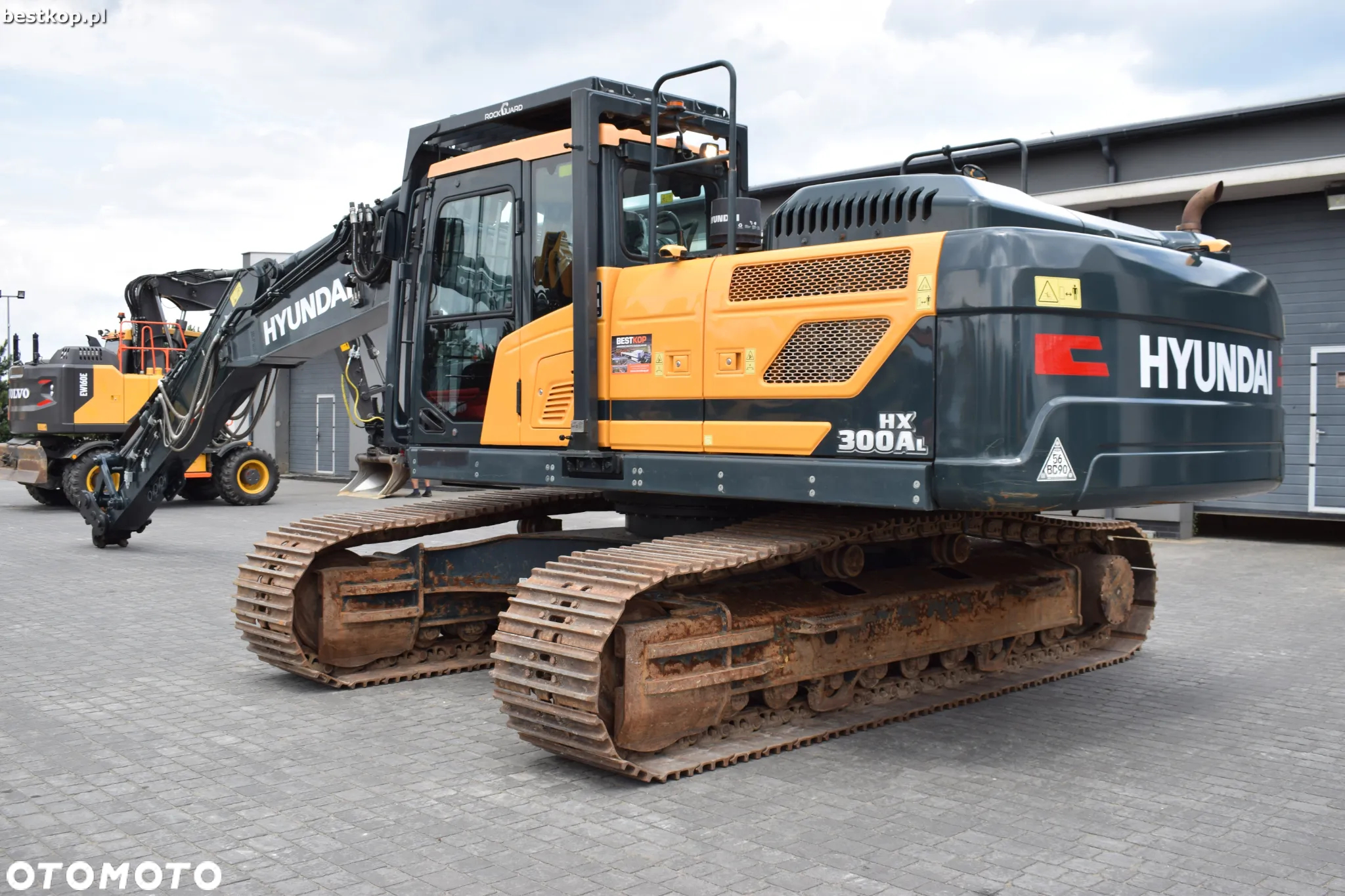 Hyundai HX300AL - 34