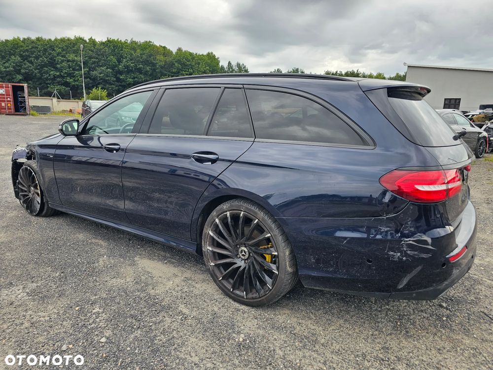 Mercedes-Benz Klasa E 220 d 4Matic 9G-TRONIC AMG Line - 16