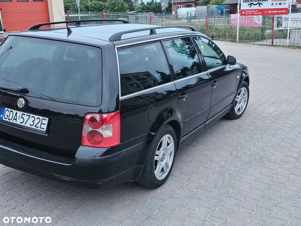 Volkswagen Passat 1.9 TDI Comfortline Family - 16