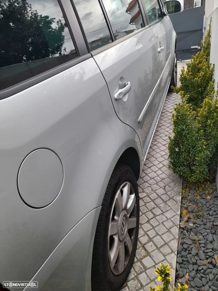 VW Touran 1.9 TDi Highline BlueM. 5L - 5