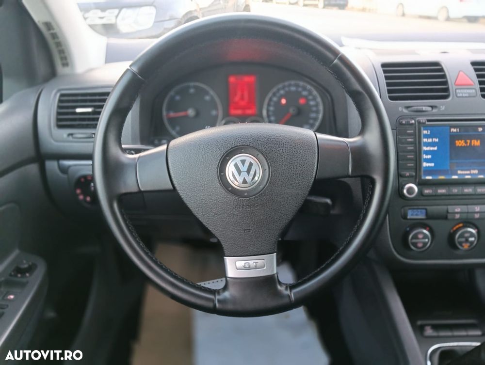 Volkswagen Golf 1.9 TDI GT Sport - 8