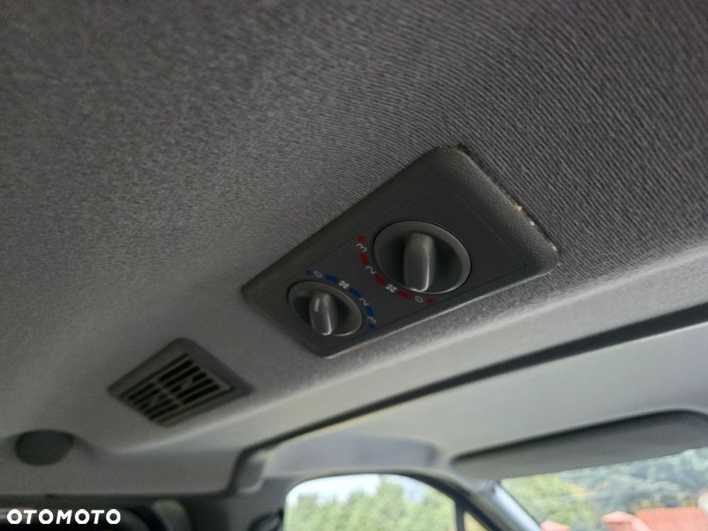 Renault Trafic Grand Passenger Pack Clim - 16