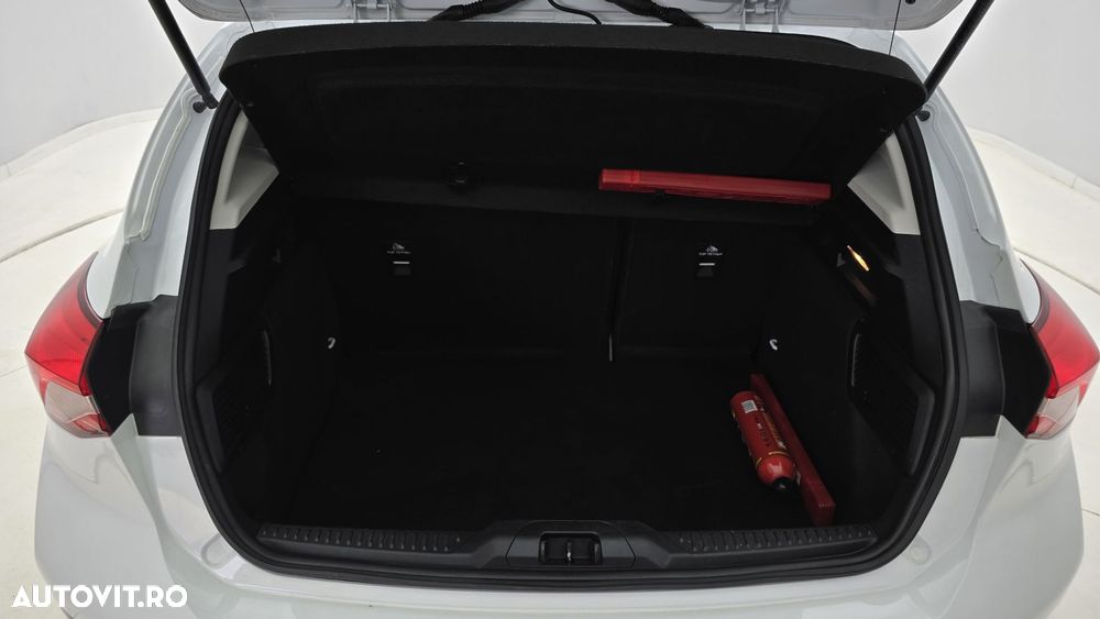 Ford Focus 1.0 EcoBoost Trend - 25