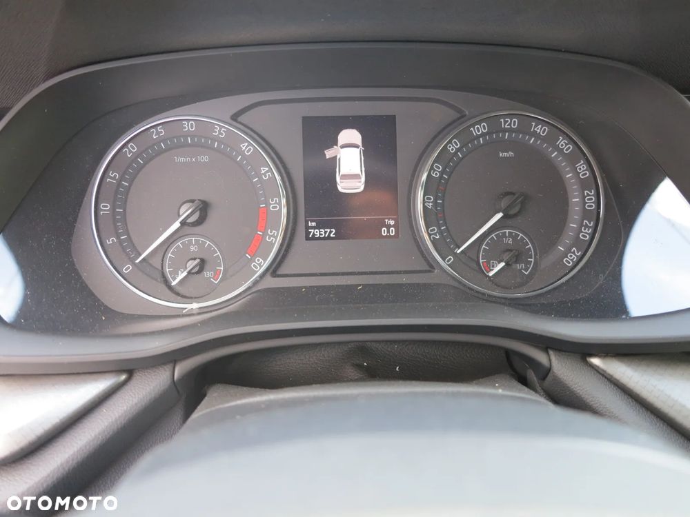 Skoda Octavia 2.0 TDI Ambition - 11