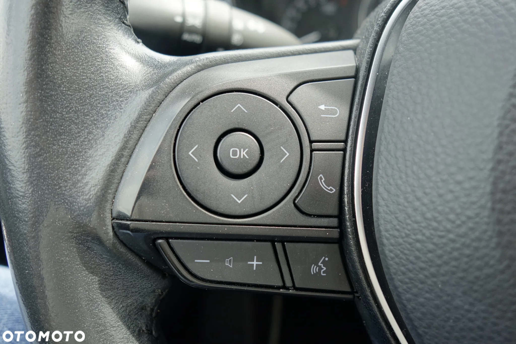 Toyota Corolla 2.0 Hybrid Comfort - 19
