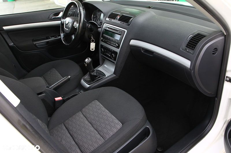 Skoda Octavia 1.6 TDI DPF 4x4 Ambition - 8