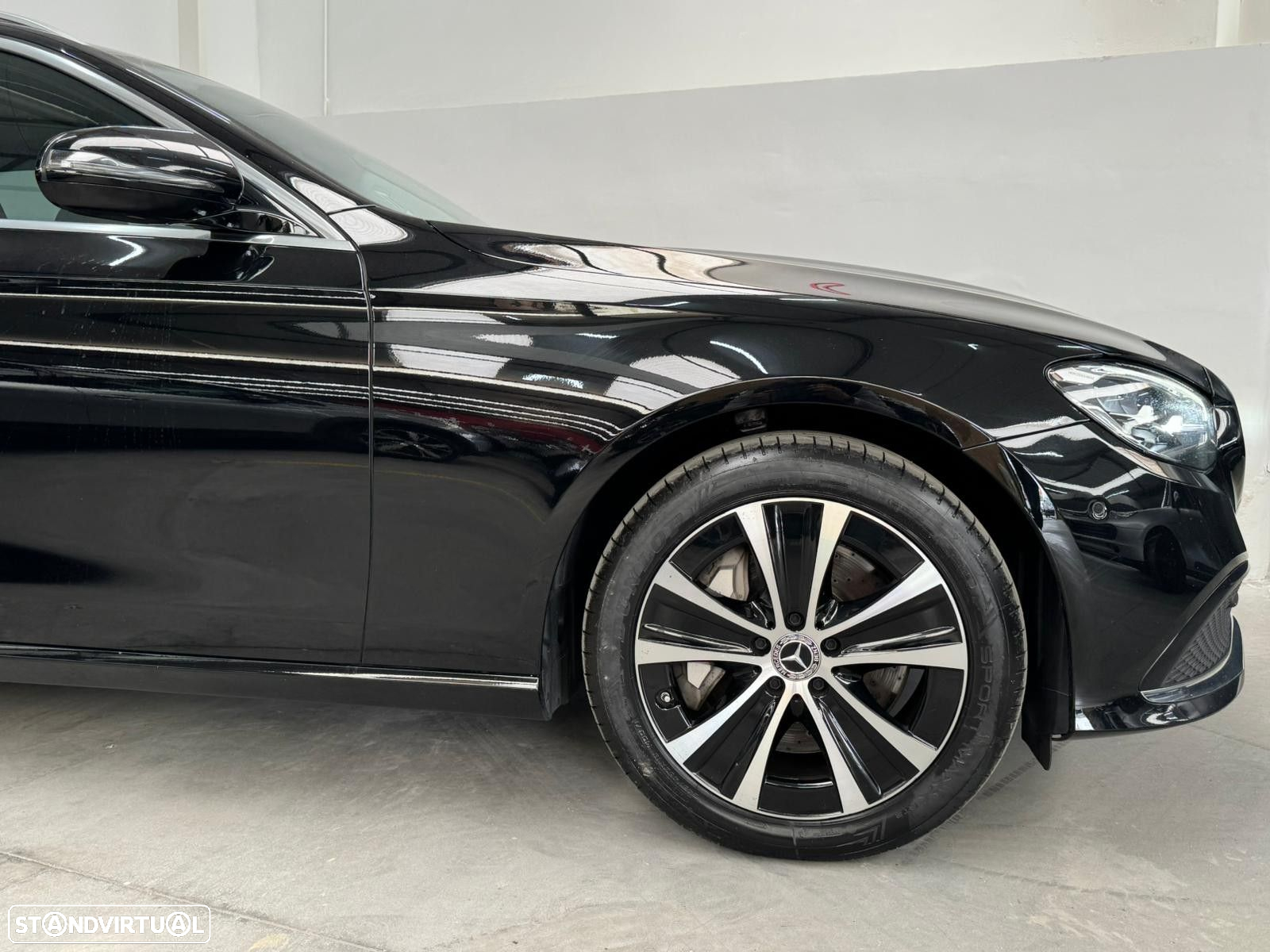 Mercedes-Benz E 300 e Exclusive Line - 11