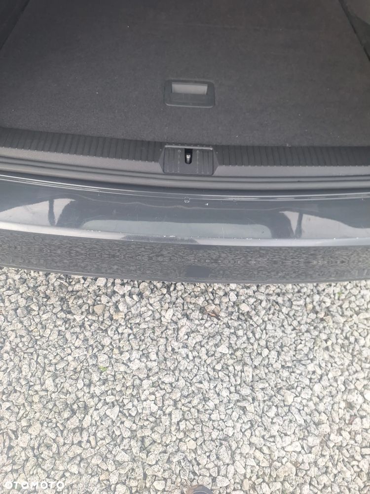 Volkswagen Passat - 20