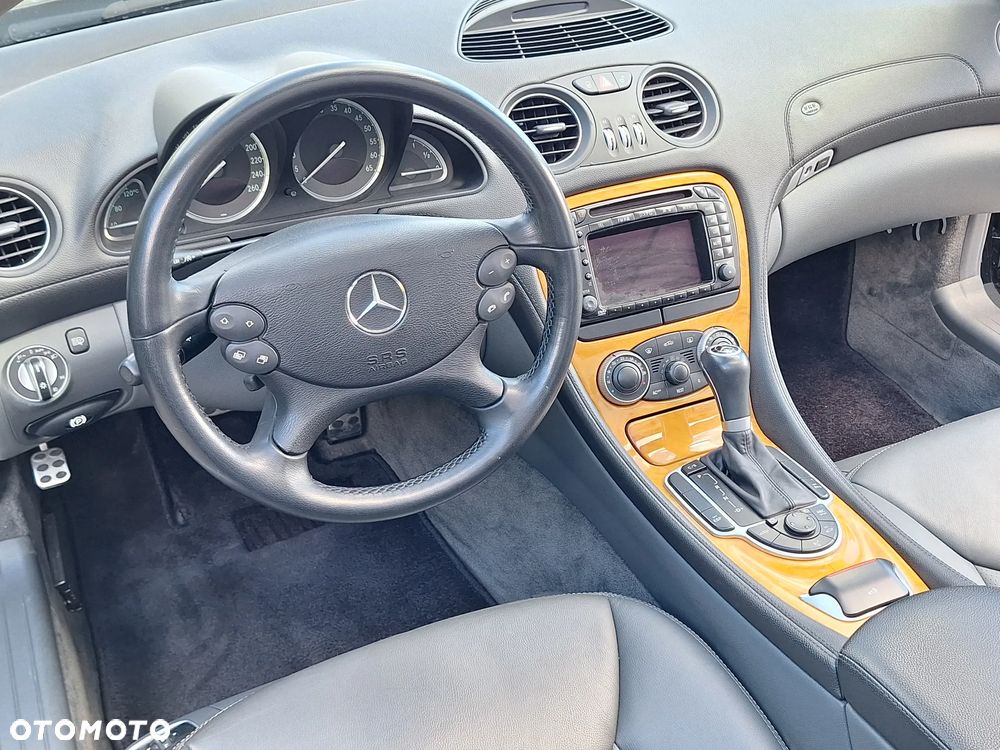 Mercedes-Benz SL 500 7G-TRONIC - 33