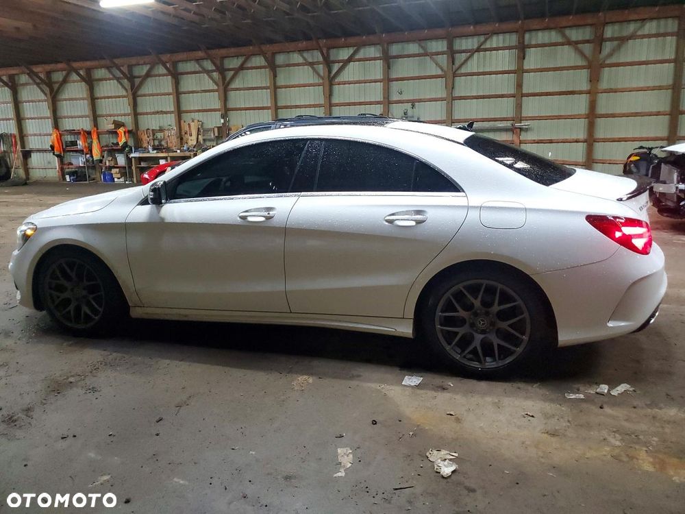 Mercedes-Benz CLA 250 4-Matic AMG Line - 2