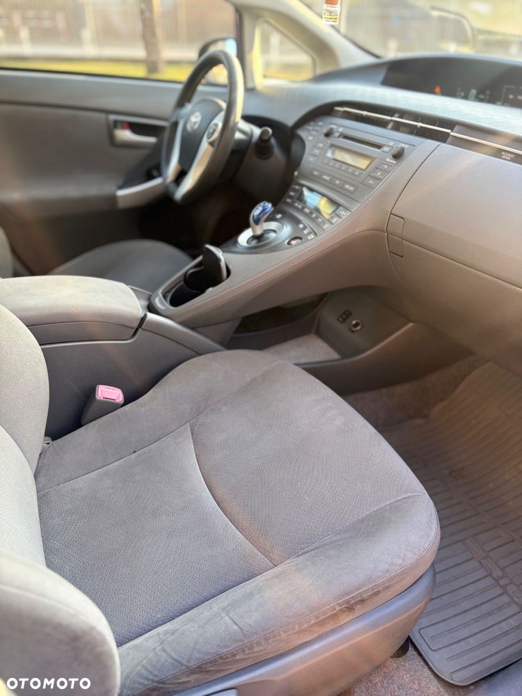 Toyota Prius 1.5 VVT-i Prestige - 17