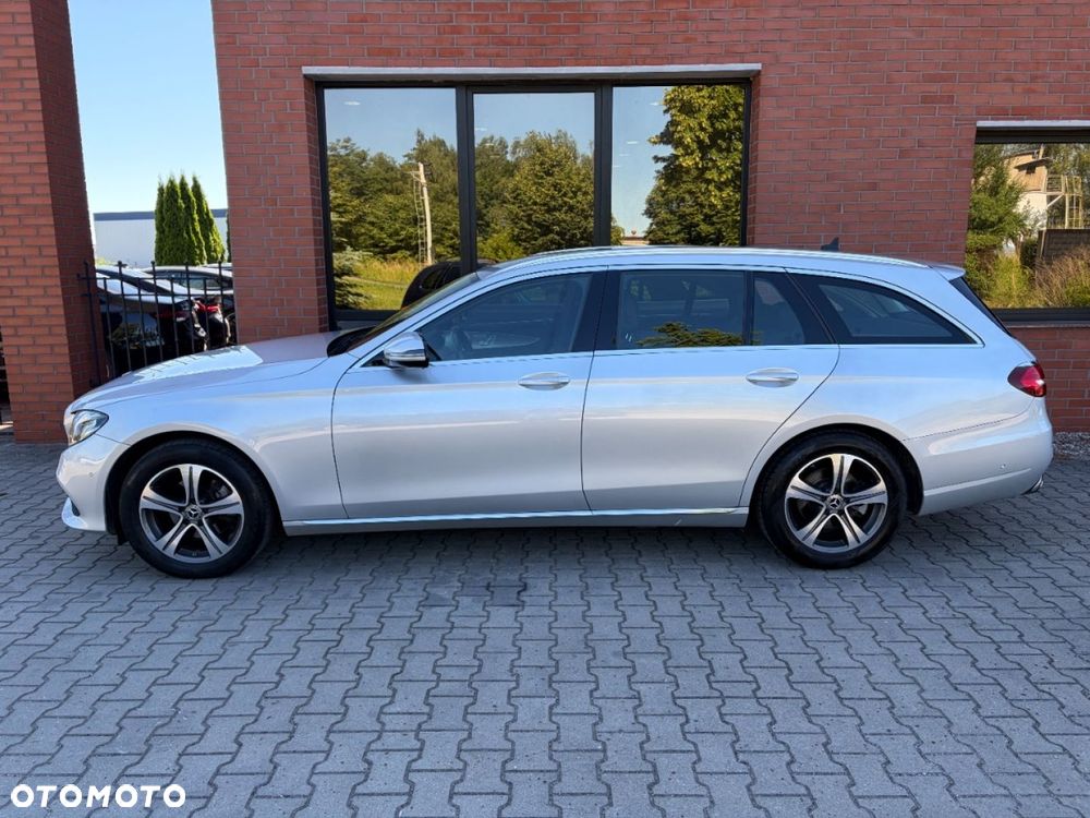 Mercedes-Benz Klasa E 220 d 9G-TRONIC Exclusive - 28