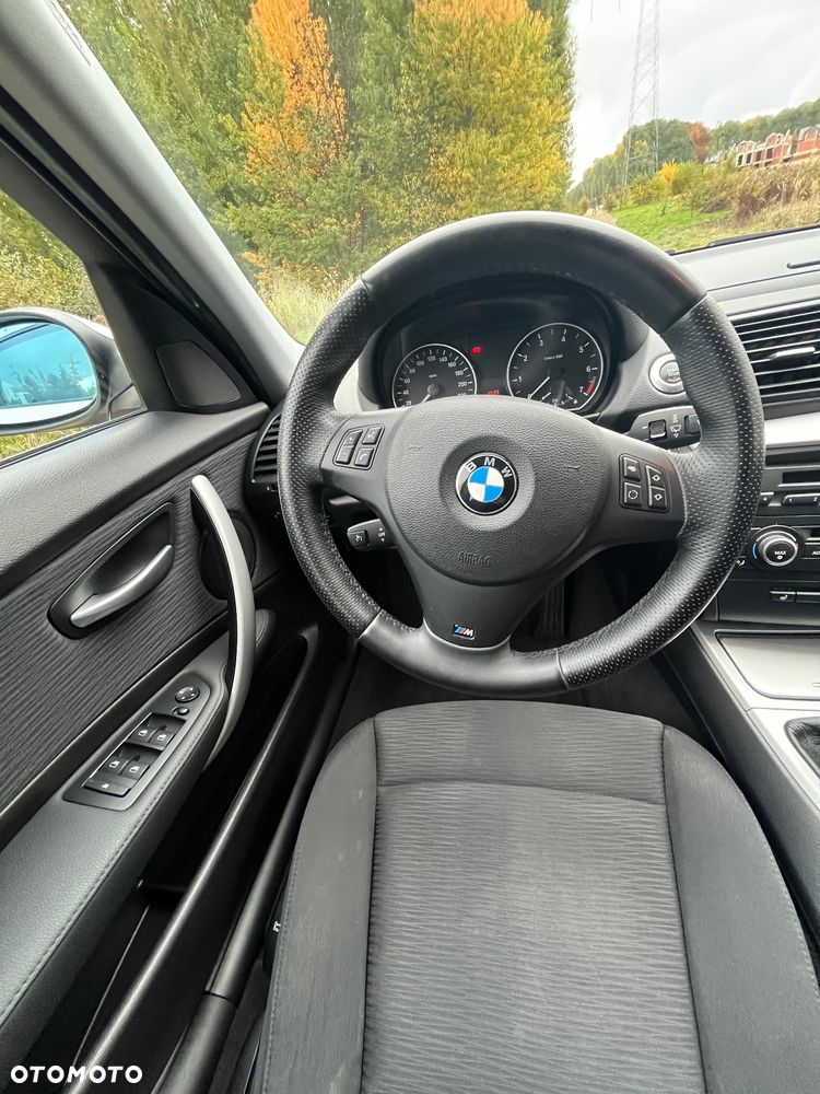 BMW Seria 1 116i - 11