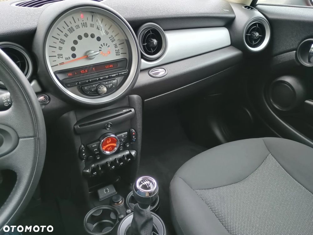 MINI Cooper Standard - 19