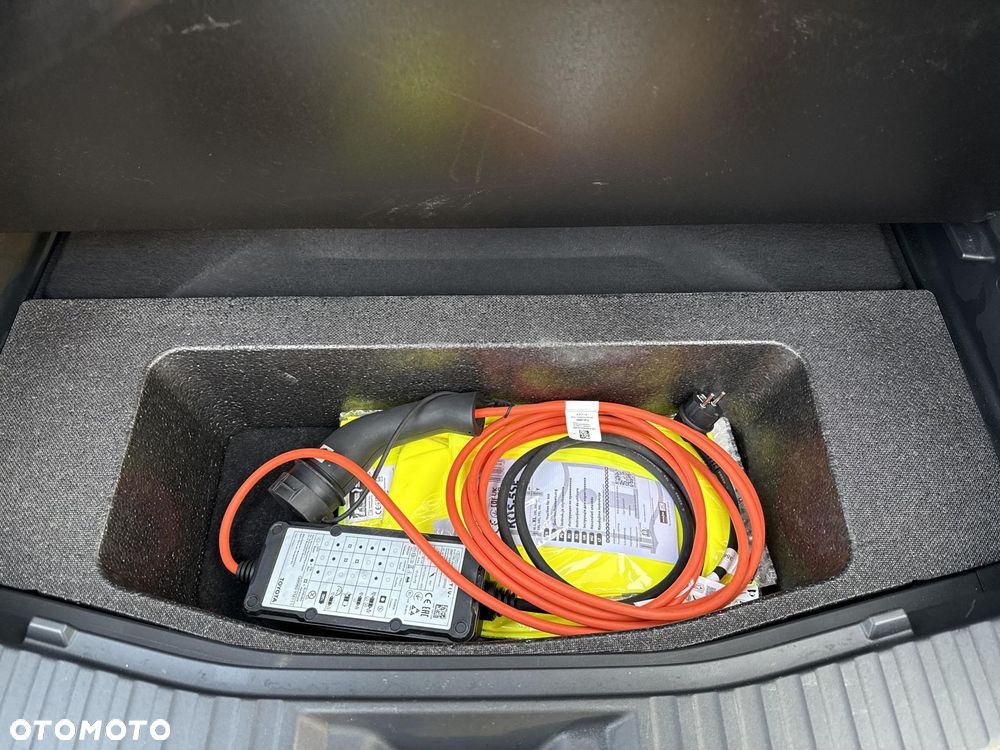 Toyota bZ4X 71.4kWh Executive - 29