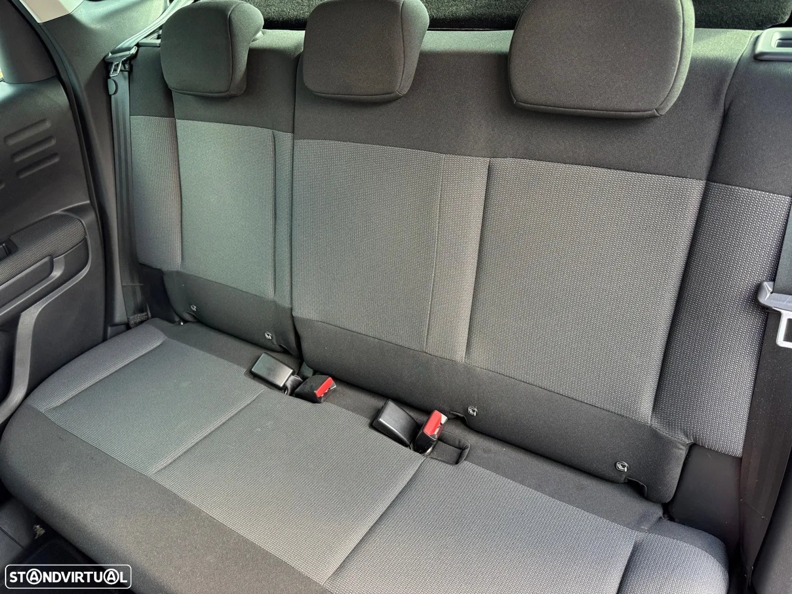 Citroën C3 Aircross 1.2 PureTech Shine - 15