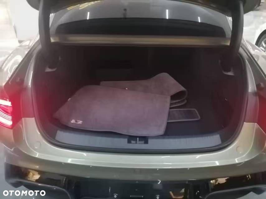 Xiaomi SU7 - 11