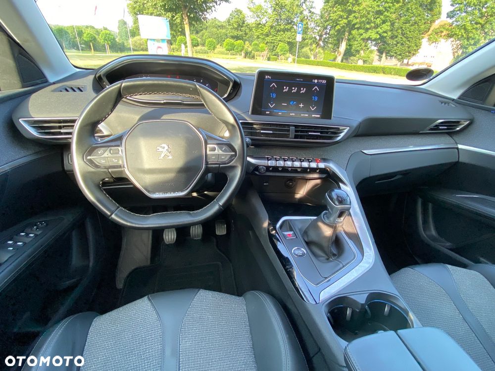 Peugeot 3008 BlueHDi 130 Stop & Start Allure Business-Paket - 39