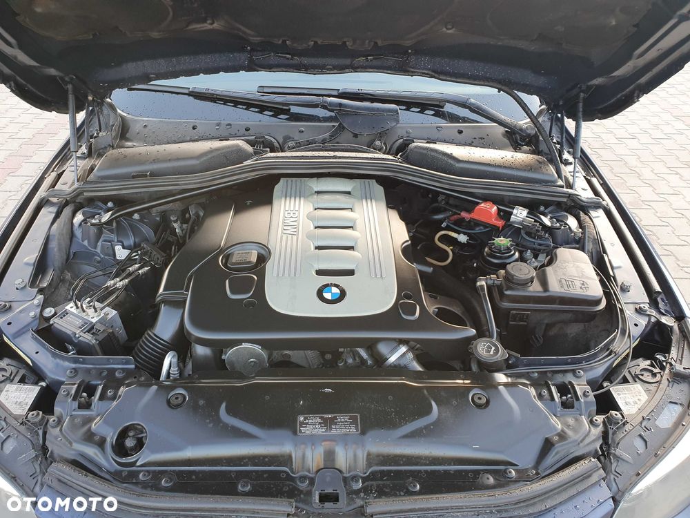 BMW E60 2007 photo 4