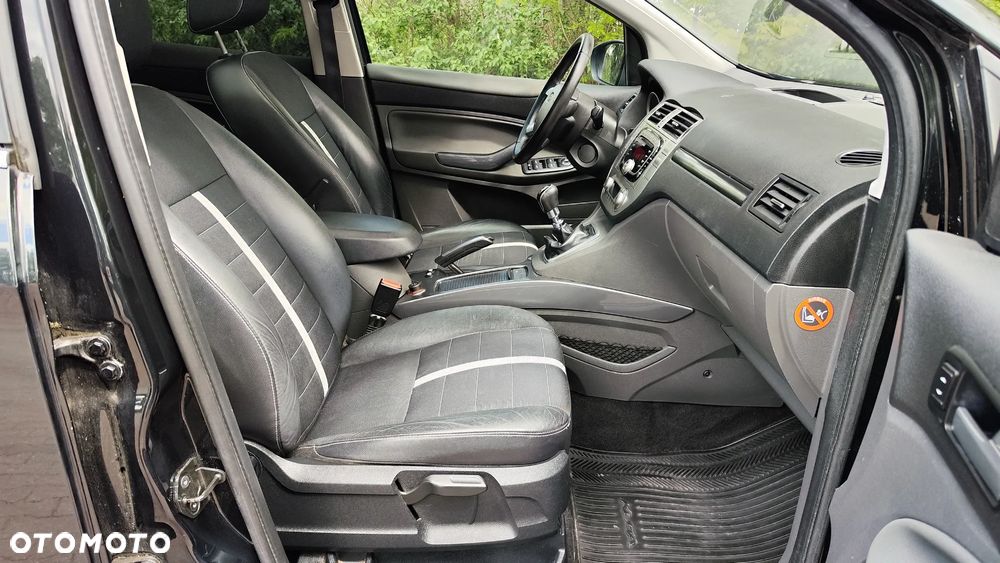 Ford Kuga 2.0 TDCi 4WD Titanium - 29