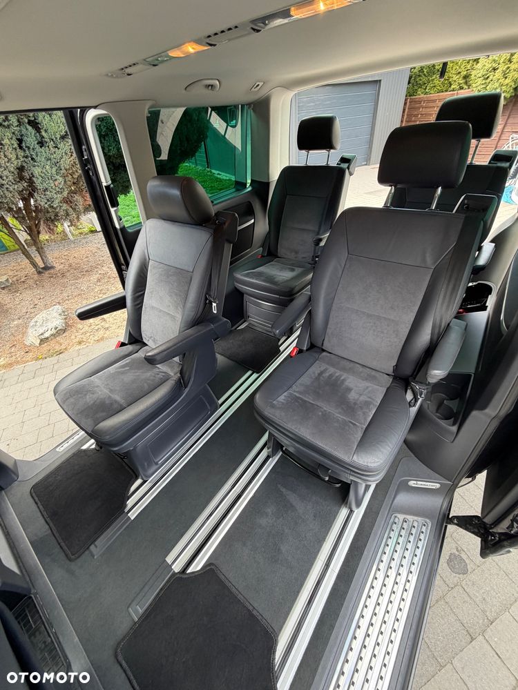 Volkswagen Multivan - 20