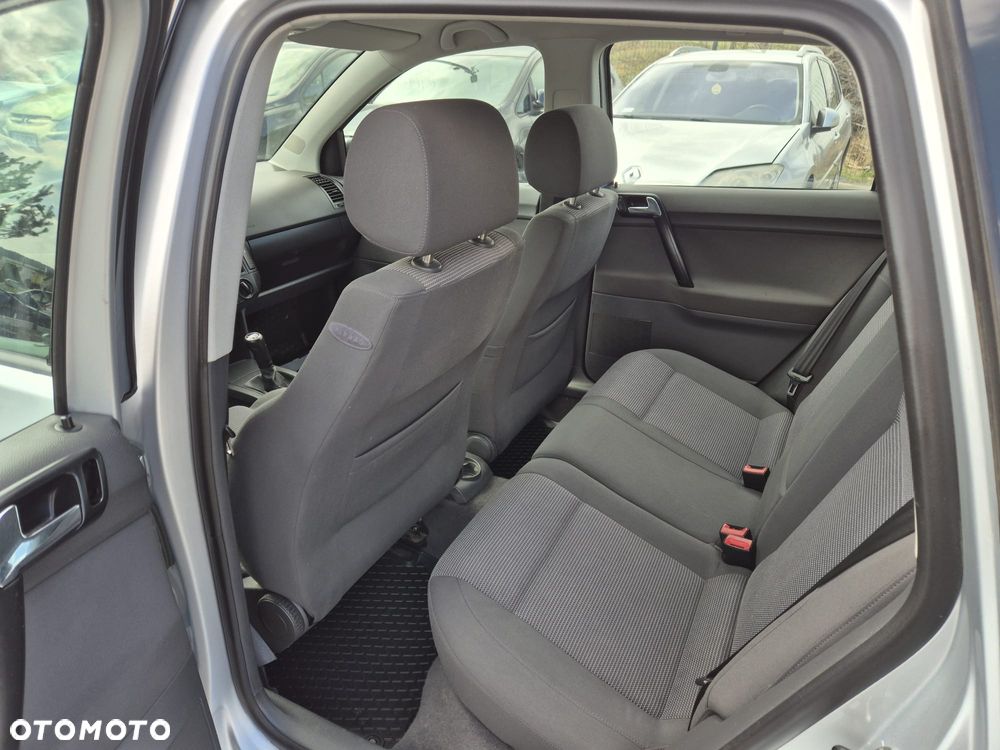 Volkswagen Polo 1.4 16V Sportline - 15