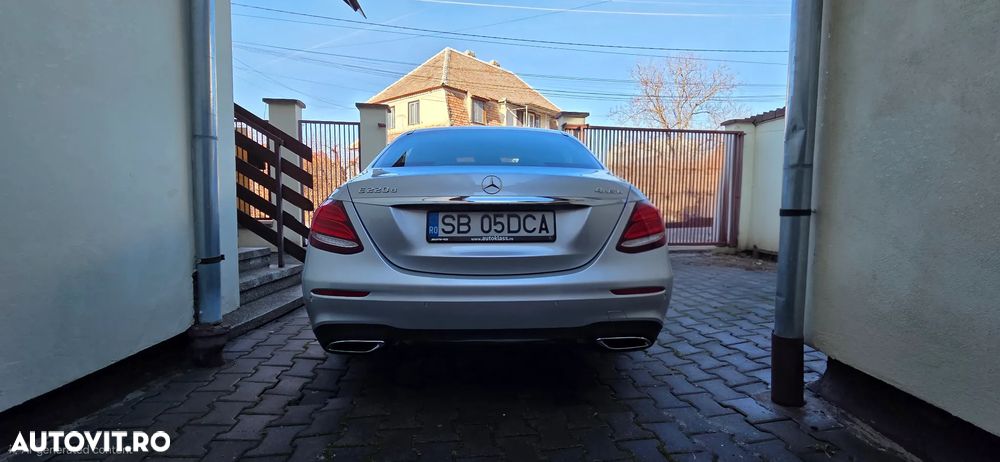 Mercedes-Benz E 220 d 4MATIC Aut. - 7
