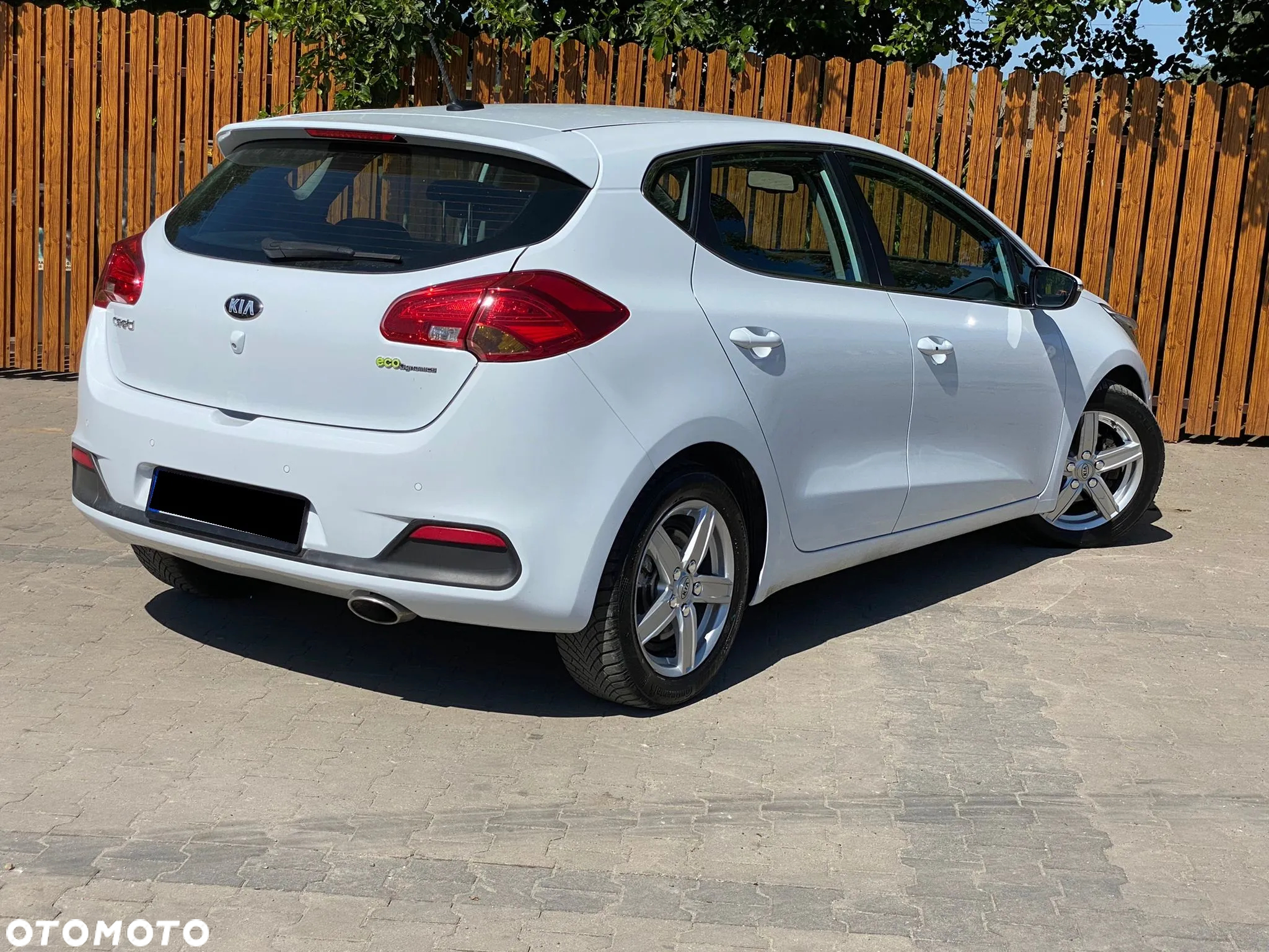 Kia Ceed 1.6 CRDi 128 Platinum Edition - 29