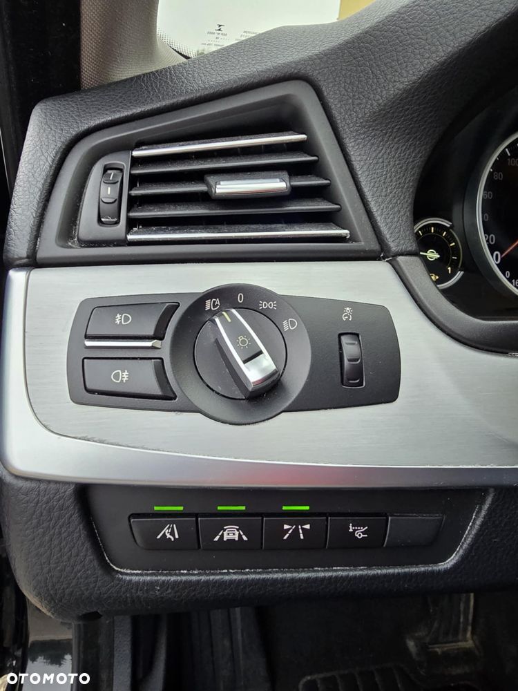BMW Seria 5 520d - 17