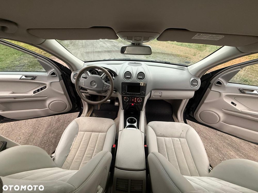 Mercedes-Benz ML - 10