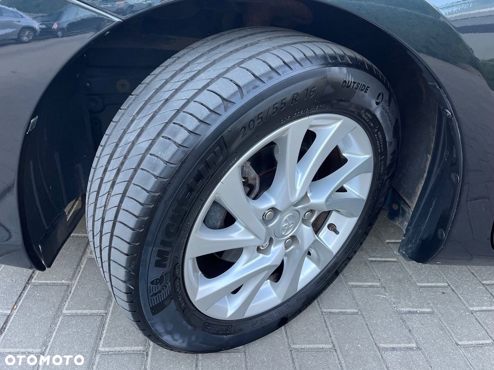 Toyota Auris 1.33 VVT-i Sprint - 34