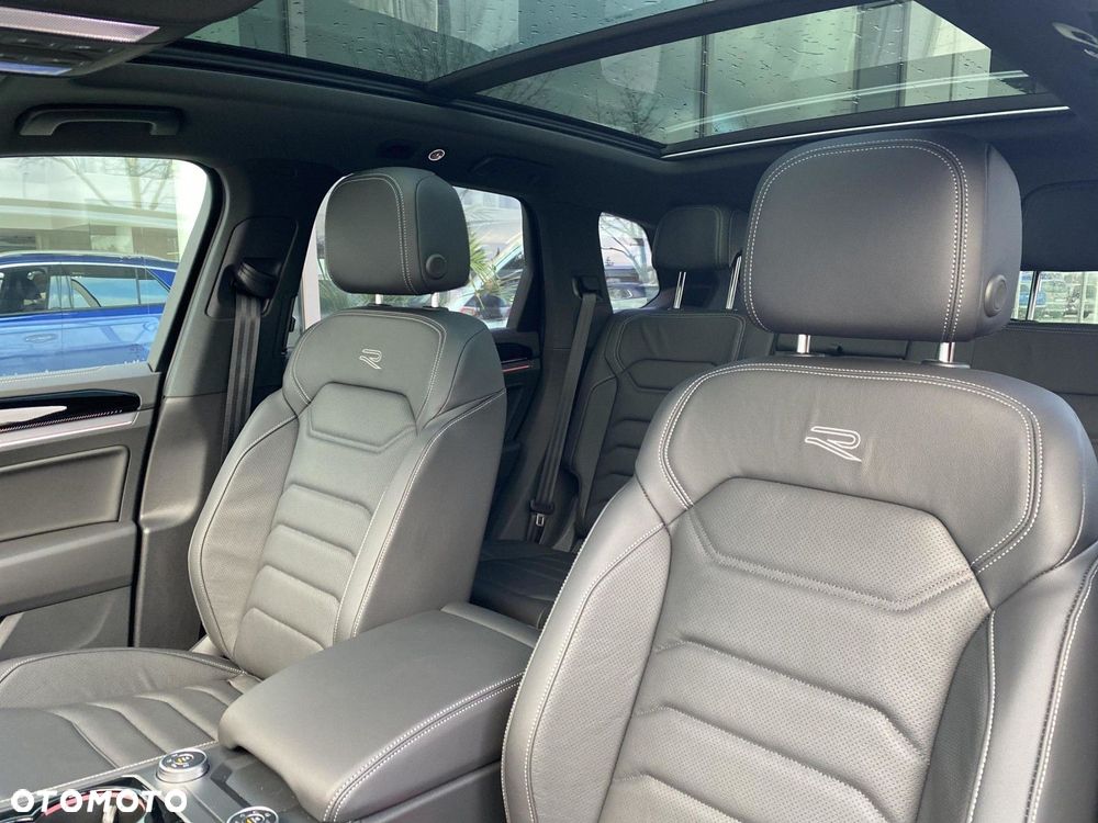Volkswagen Touareg - 11
