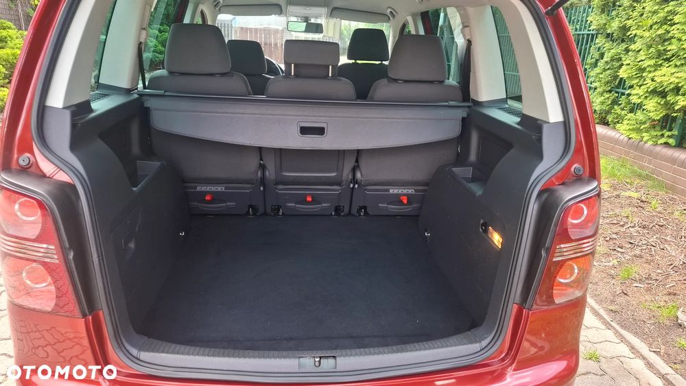 Volkswagen Touran 1.4 TSI United - 10